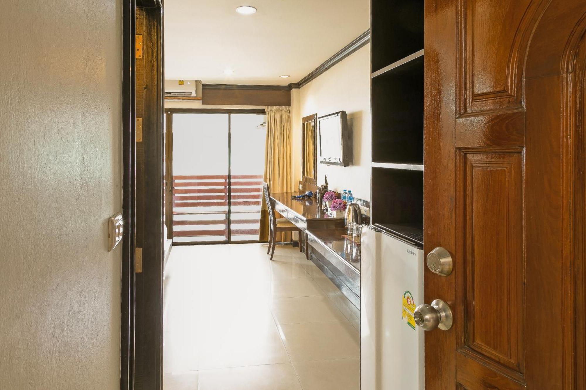 Patong Best Venue Hotel מראה חיצוני תמונה